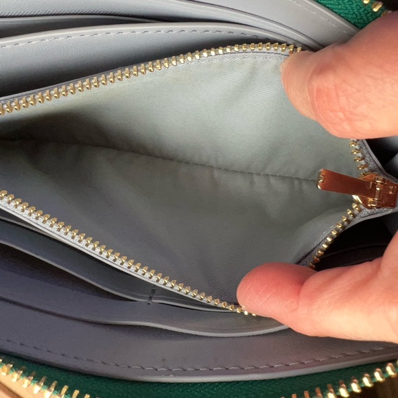 Coach carriage leather zip around wallet - Picture 9 of 14